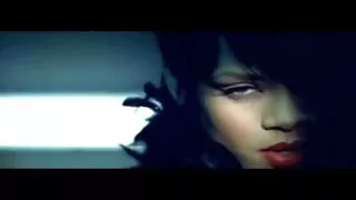 මාංශ පේශි masseur ගුණාත්මක එක්ක නිදාගත්තා busty milf දී මෝඩයෙක්