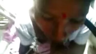 සිසුවෙකු විසින් පච්ච සමග සුදු