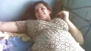 සුදු බැල්ලිගෙ පස්ස සහ vibrator දී කළු කුකුළා සිට සිය ගණනින්